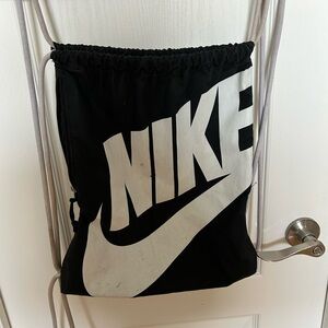 Nike black and white drawstring bag